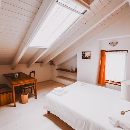 Вилла Cascina Bagaggera Rovagnate Экстерьер фото